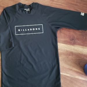 Billabong Surf Shirt Size 14